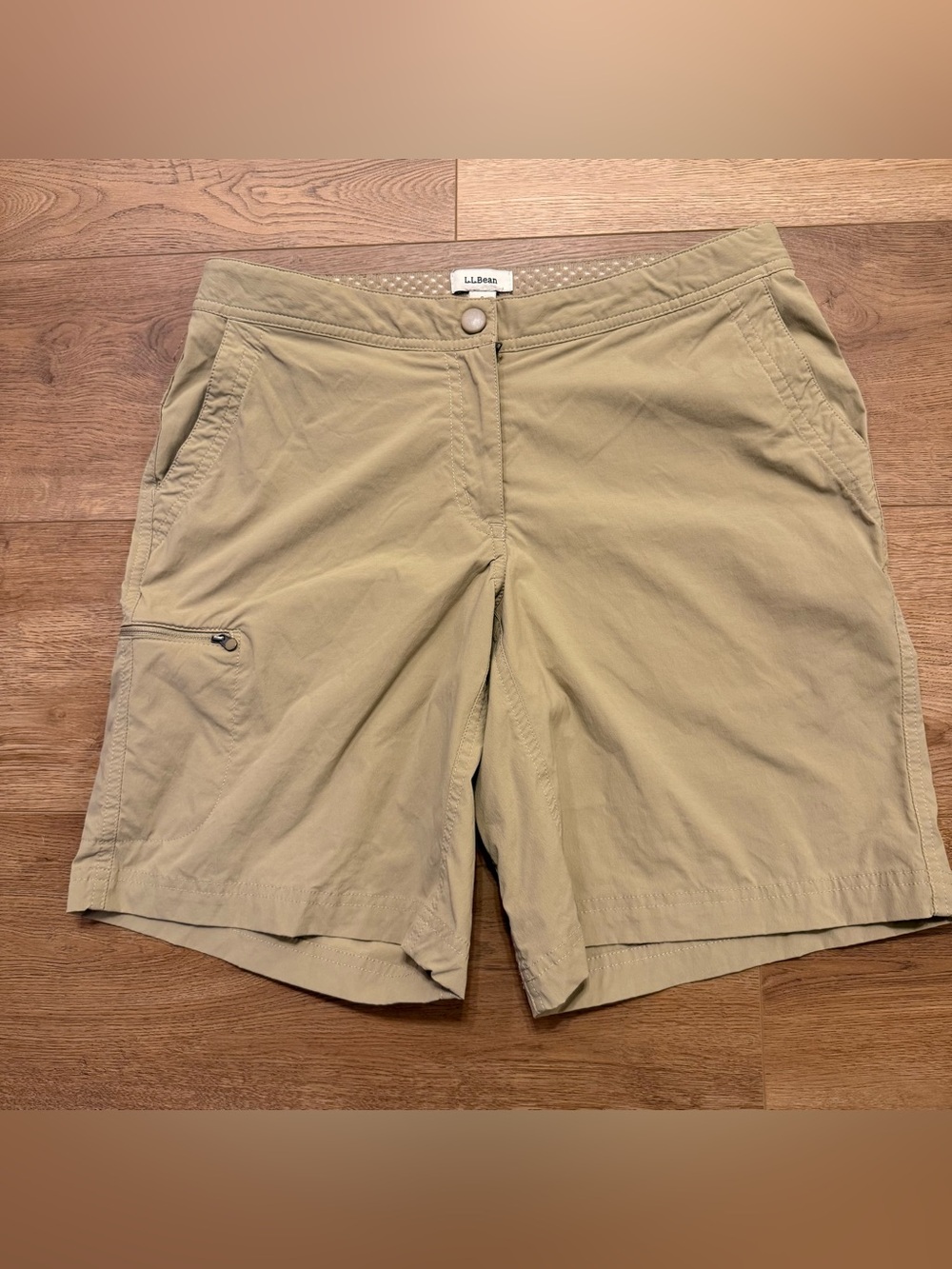 L.L. Bean Women's Water-Repellent Comfort Trail Shorts, Beige Shade, Sz. 8R